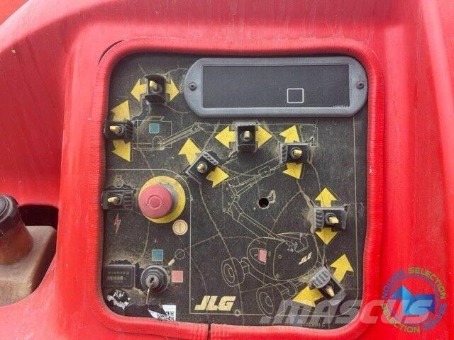 JLG 450AJ Zglobne podizne platforme