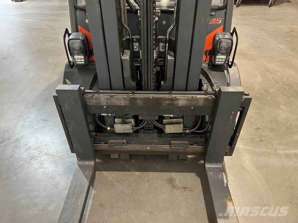 Linde H35D-02 Dizelski viljuškari