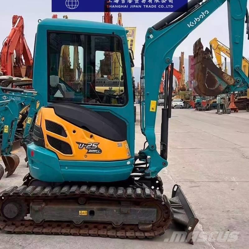 Kubota U 25 Mini bageri < 7t
