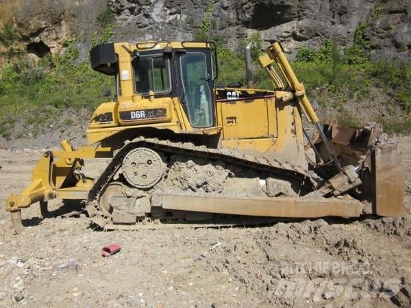 CAT D 6 R XL Buldožeri guseničari