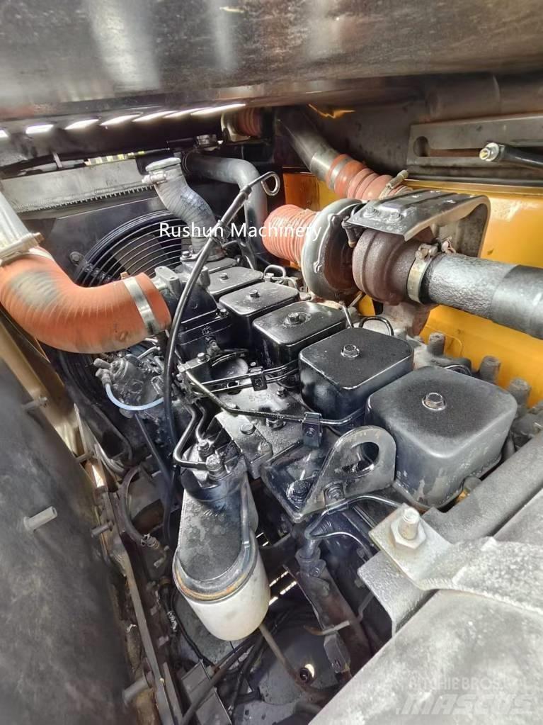Hyundai 220LC-9S Midi bageri 7t – 12t