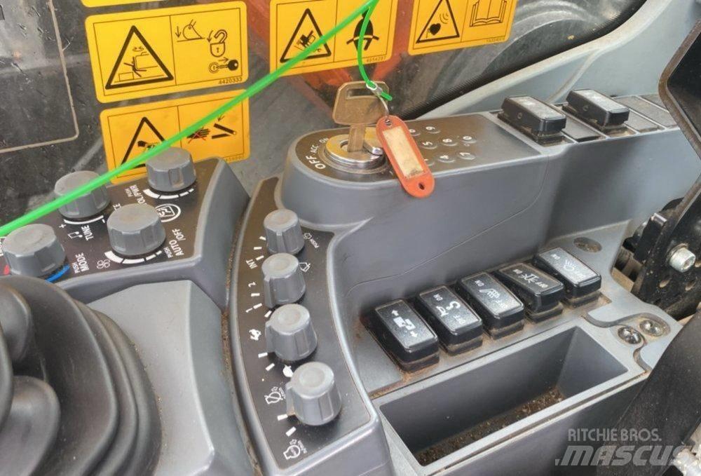 Hitachi ZX 300 LC-7 Bageri guseničari