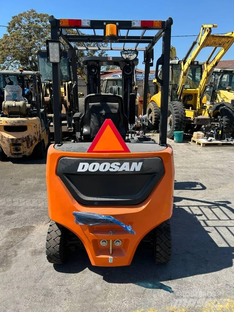 Doosan B 25 NS Električni viljuškari