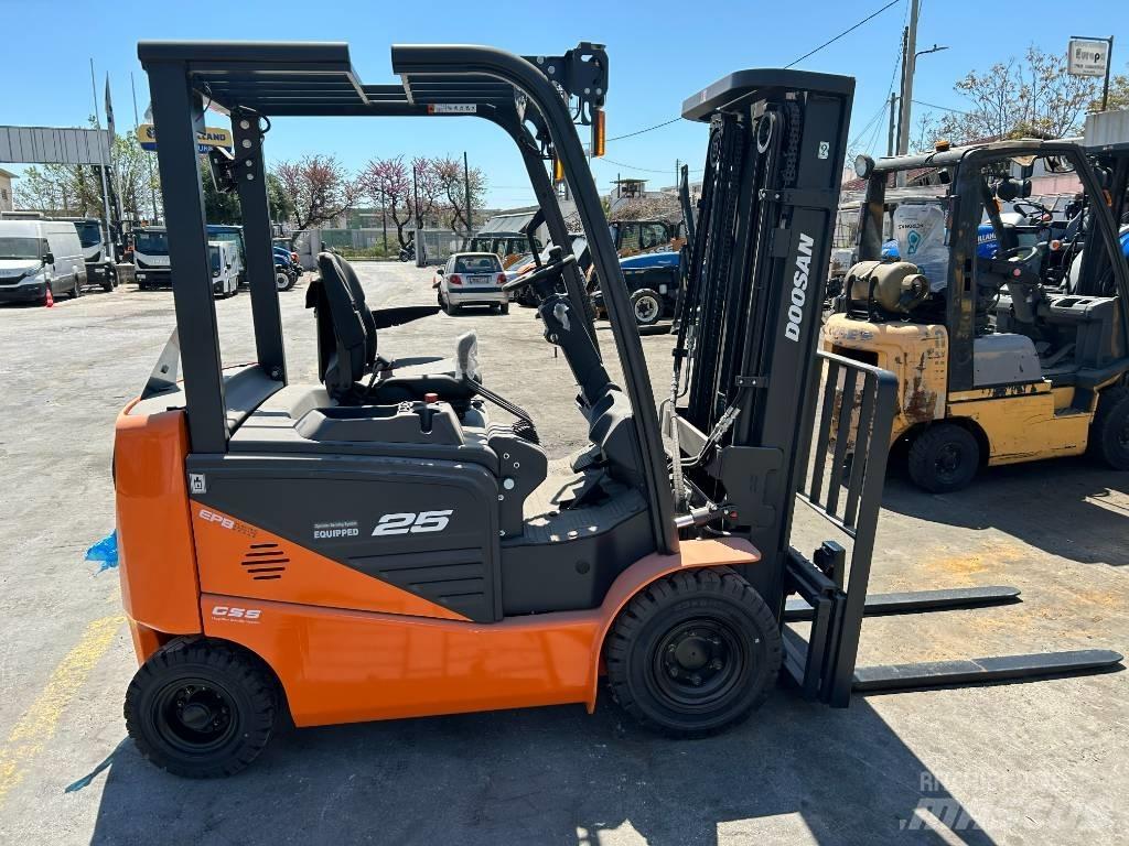 Doosan B 25 NS Električni viljuškari