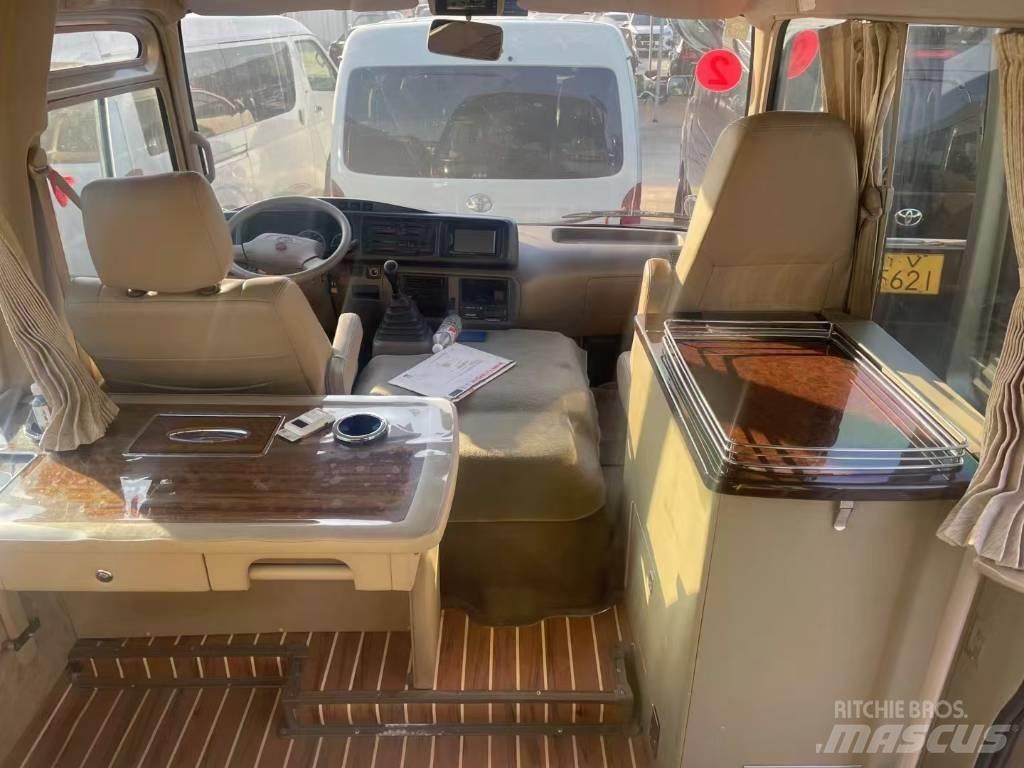 Toyota Coaster Međugradski autobusi