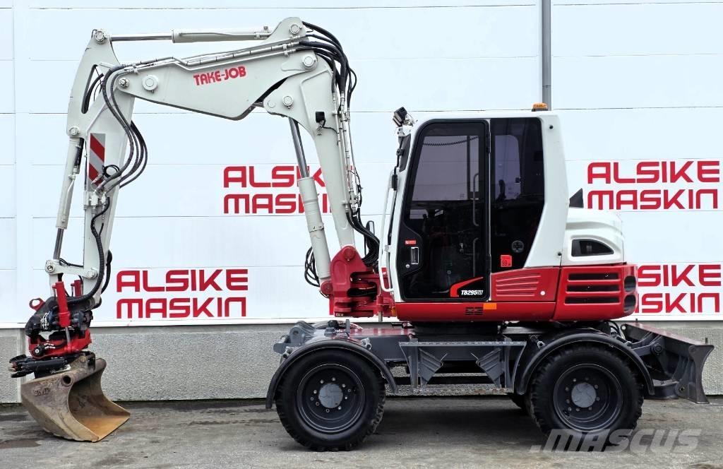 Takeuchi TB 295 W Bageri točkaši
