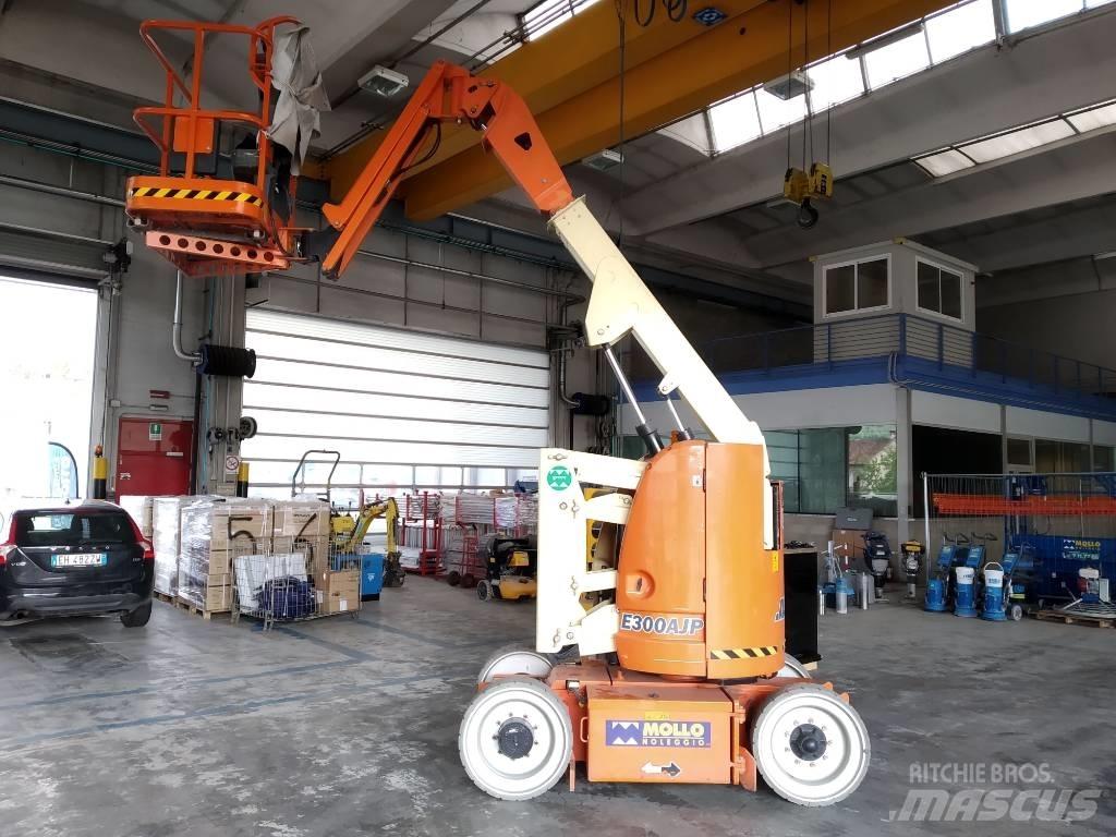 JLG E 300 AJP Zglobne podizne platforme