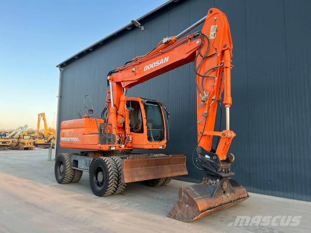 Doosan DX170W Bageri točkaši