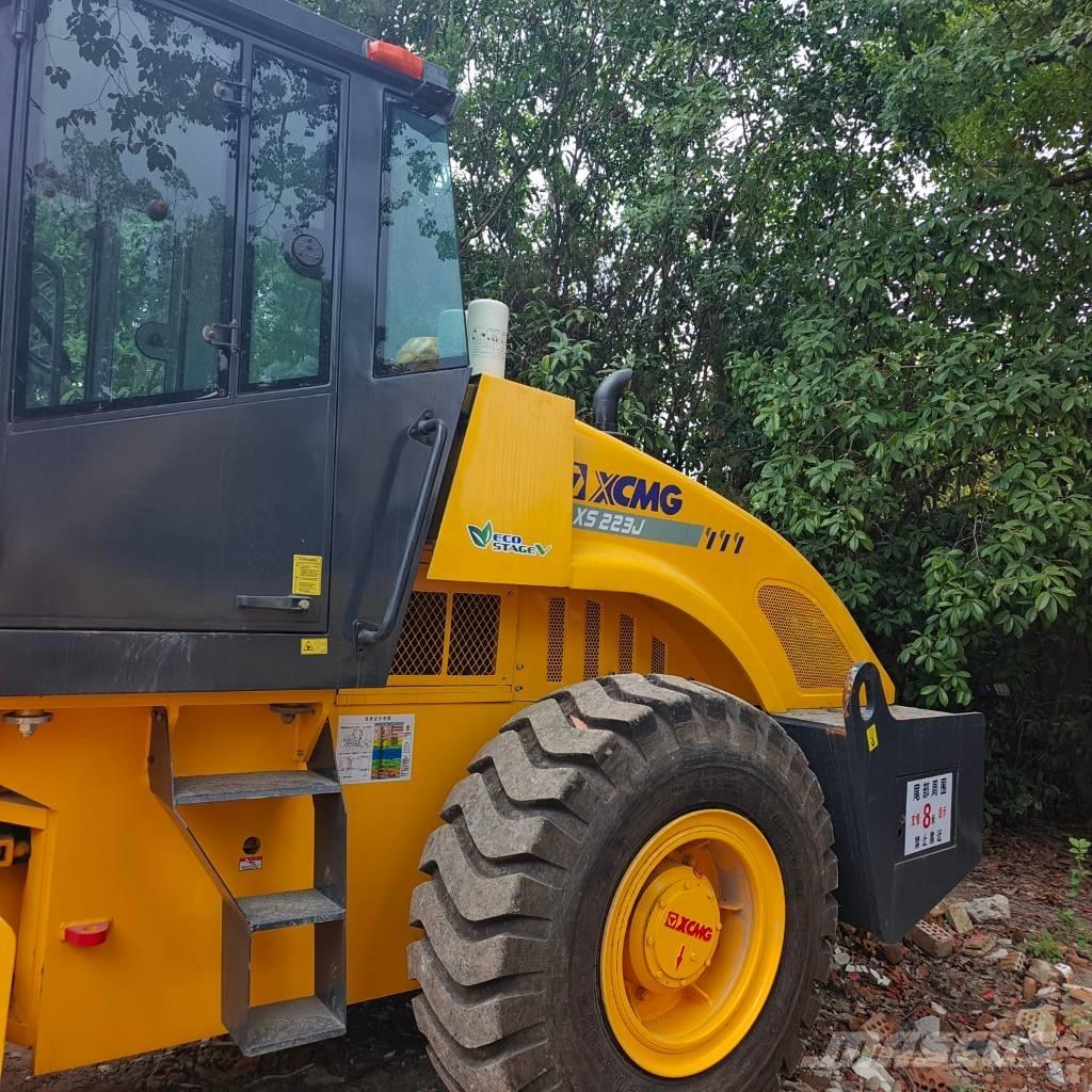 XCMG XS 223 J Valjci sa jednim bubnjem