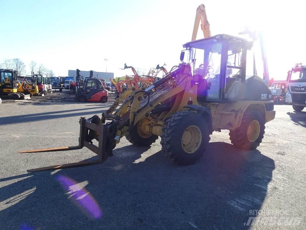 CAT 908 Utovarivači na točkove