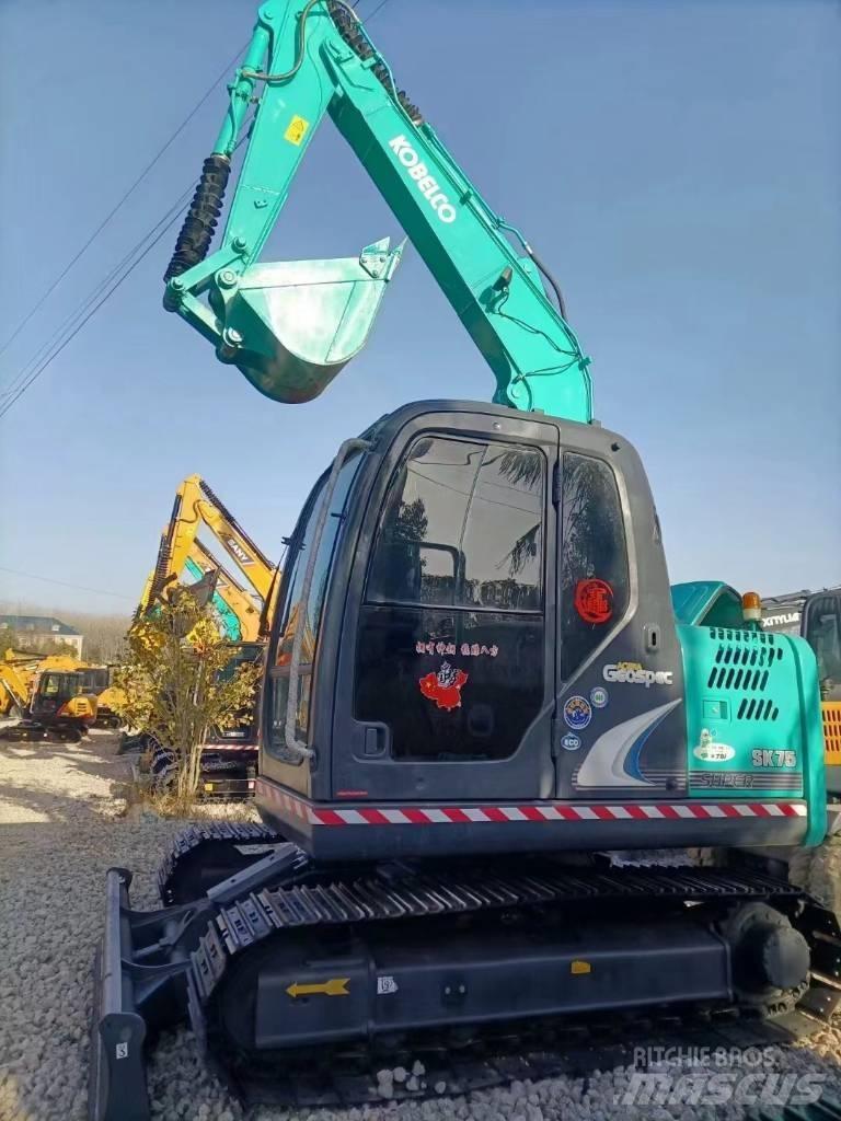 Kobelco SK 75 Midi bageri 7t – 12t