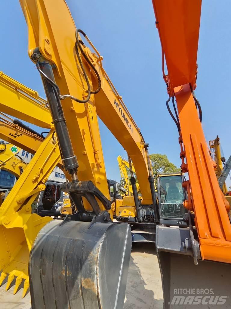 Hyundai R220LC-9S Bageri guseničari