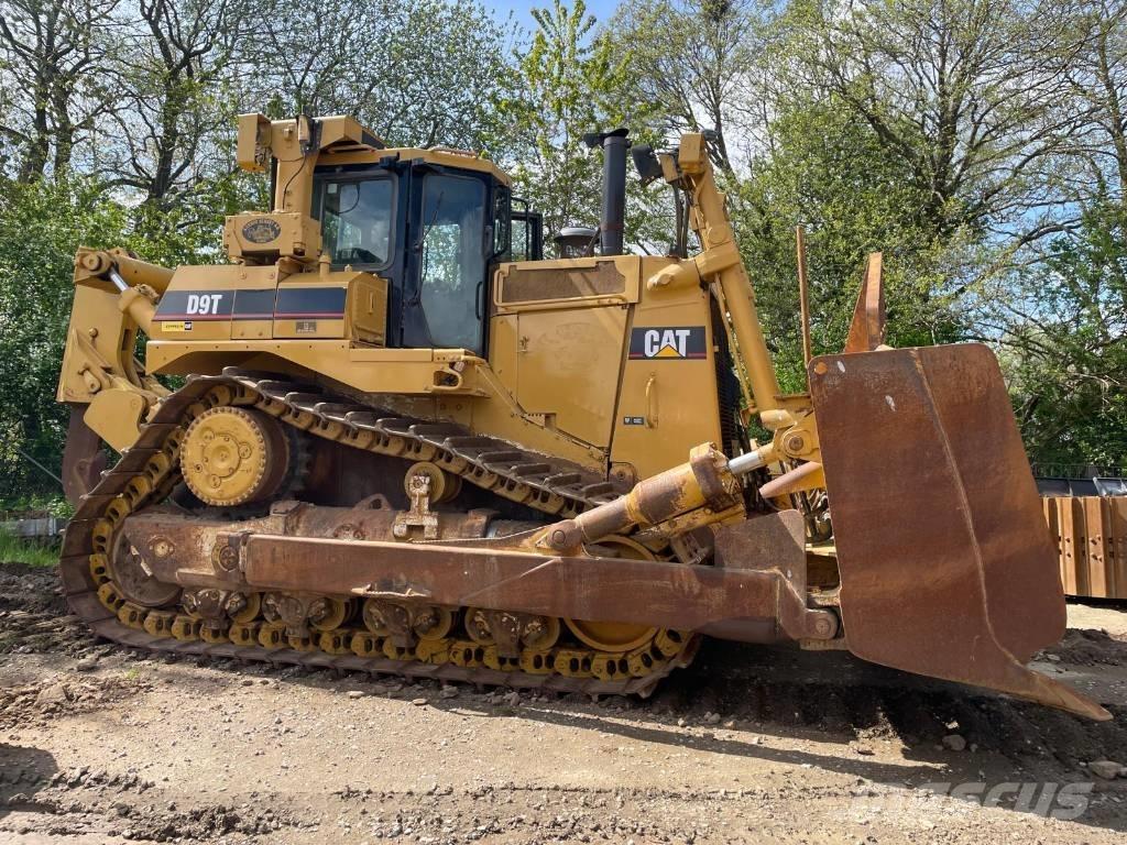CAT D 9 T Buldožeri guseničari