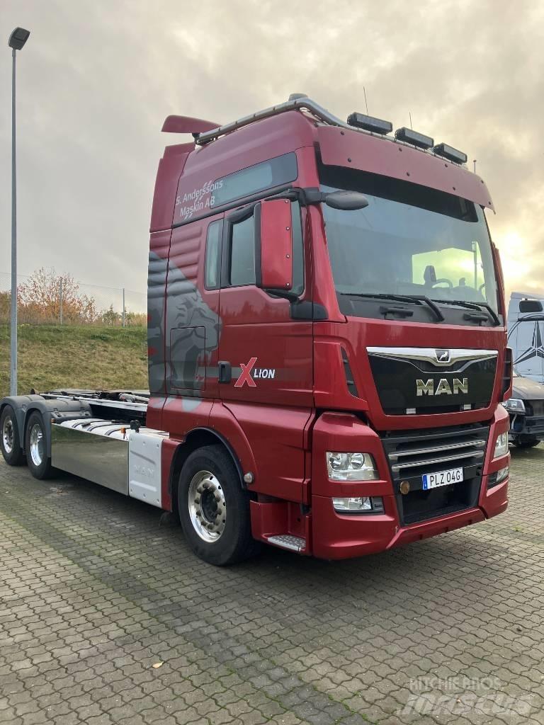 MAN TGX 26.510 Rol kiper kamioni sa kukom za podizanje tereta