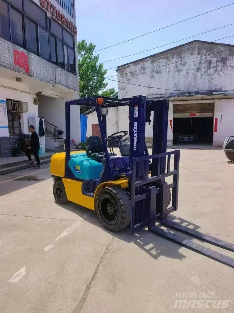 Komatsu FD 30 Dizelski viljuškari