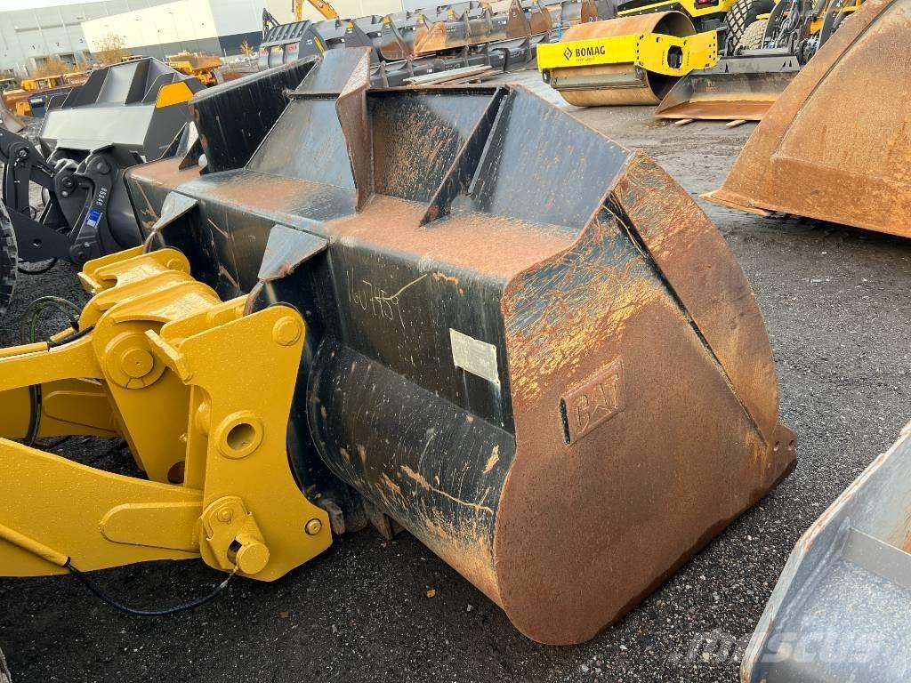 CAT 938M Utovarivači na točkove