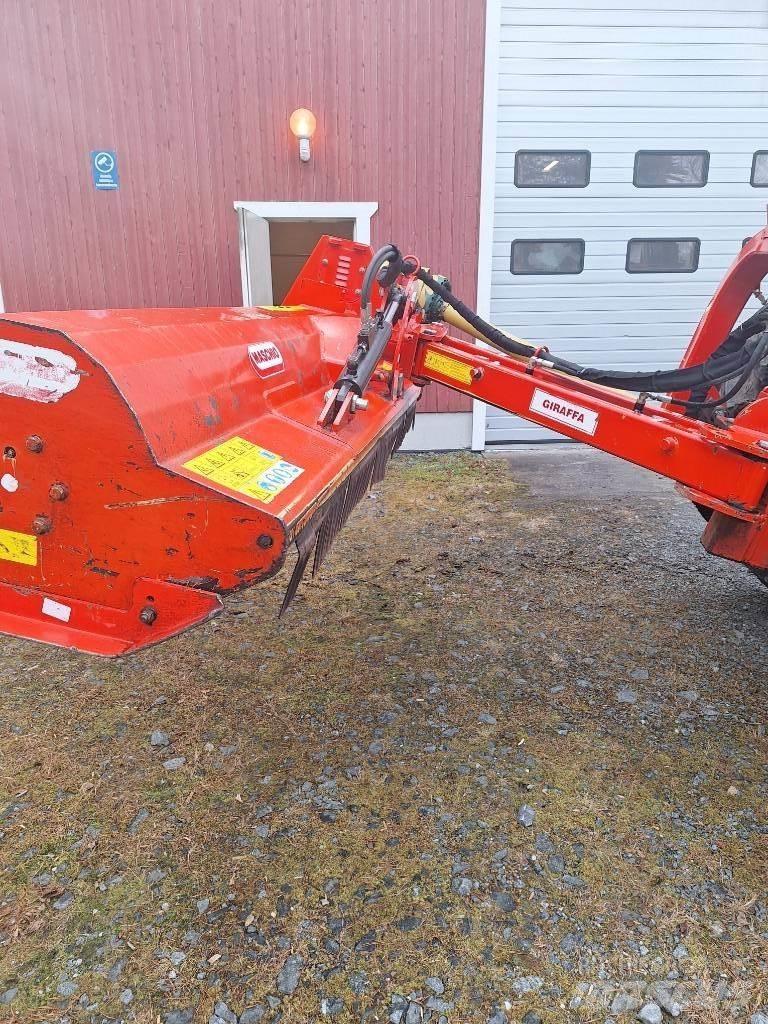 Maschio Giraffa 210 Kosilice za livade