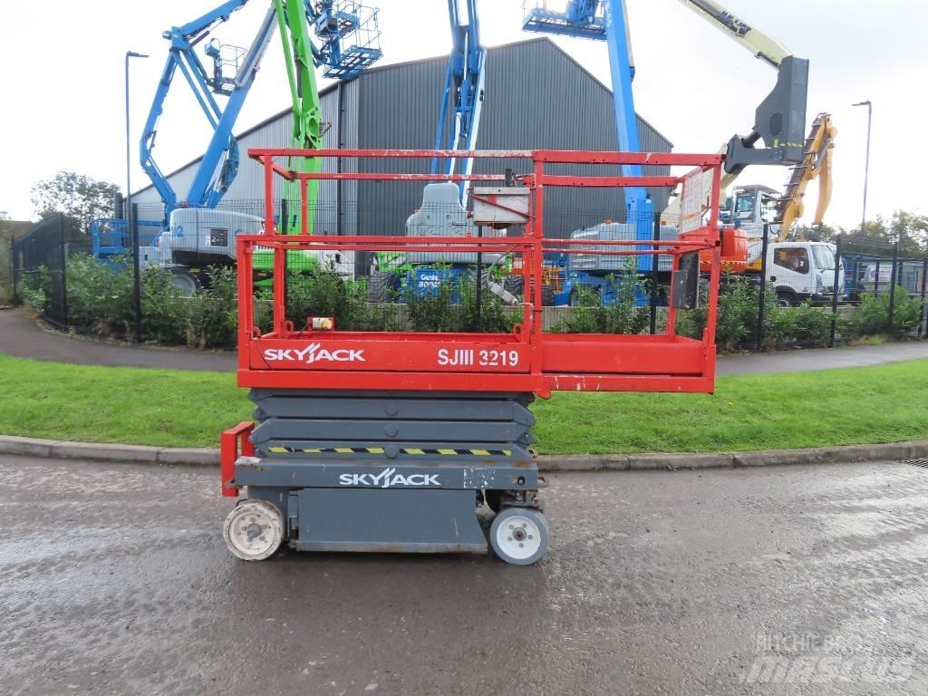 SkyJack SJ II 3219 Makazaste platforme