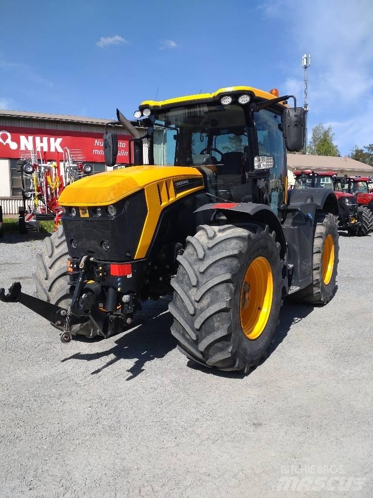 JCB Fastrac 4220 Traktori
