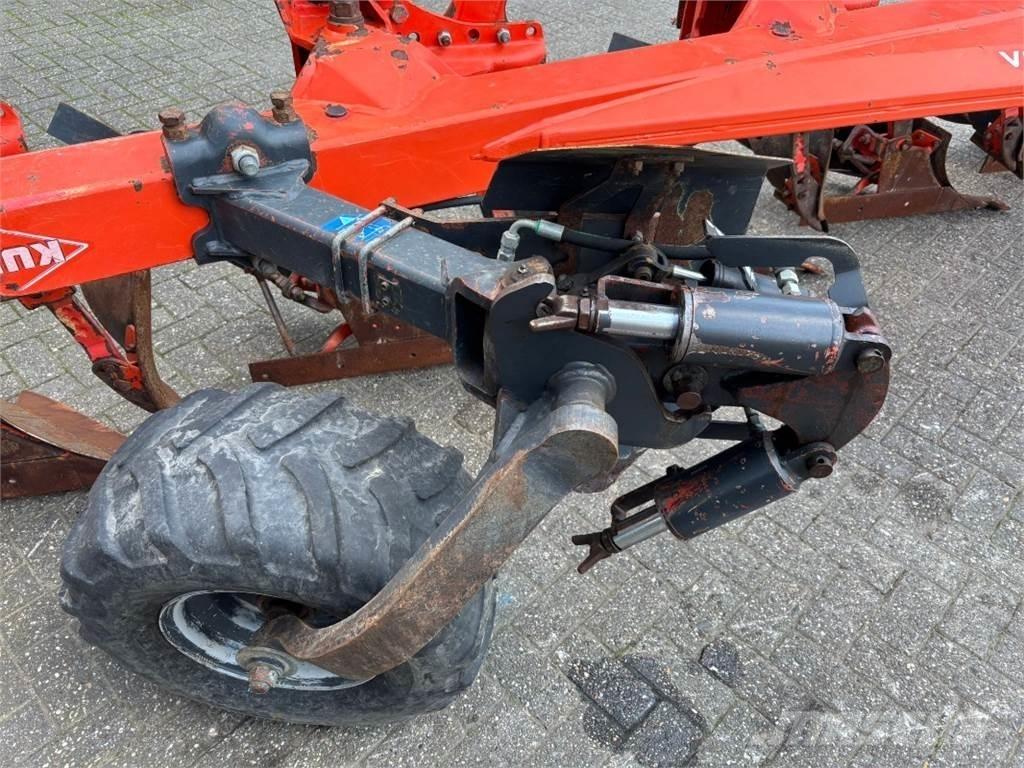 Kuhn VM 1525T Plugovi