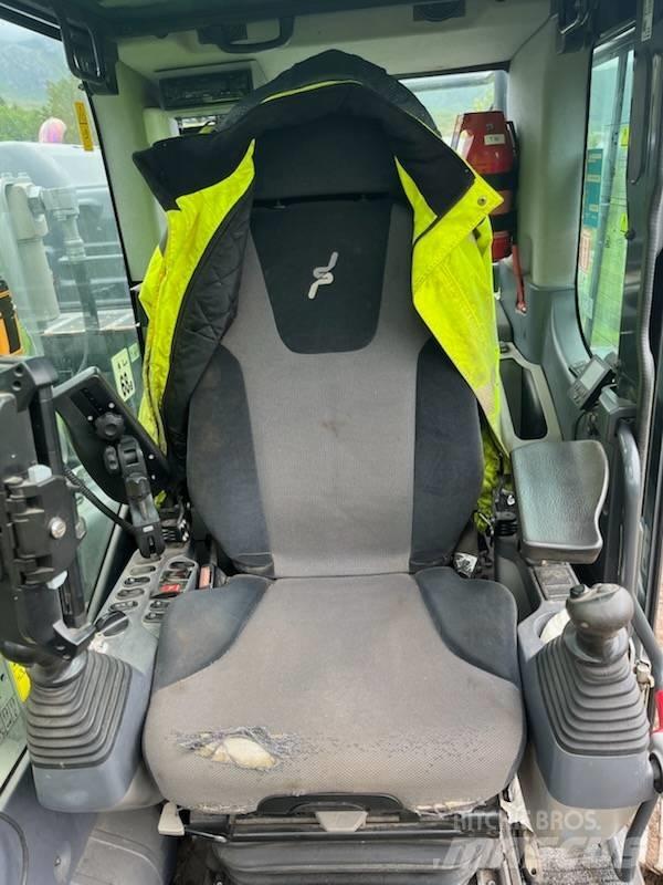 Komatsu PC 170 LC-11 Bageri guseničari