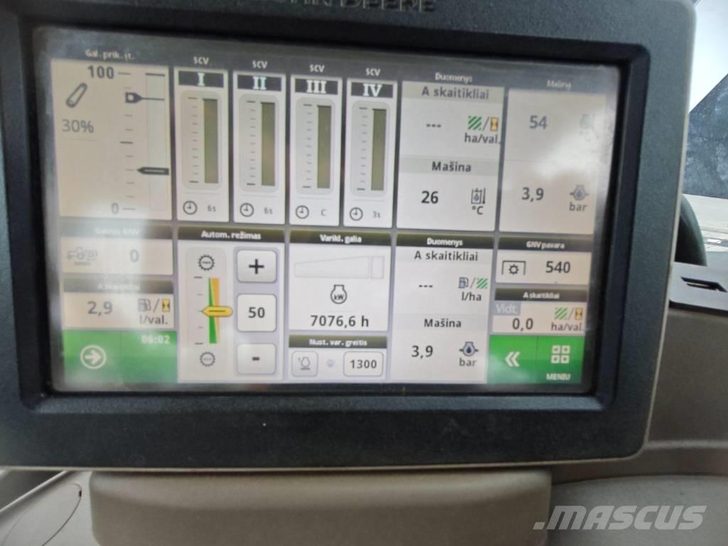 John Deere 6215 R Traktori