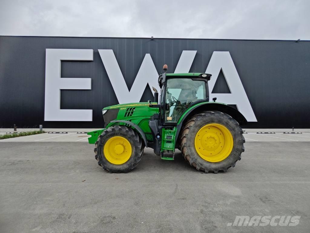 John Deere 6215 R Traktori