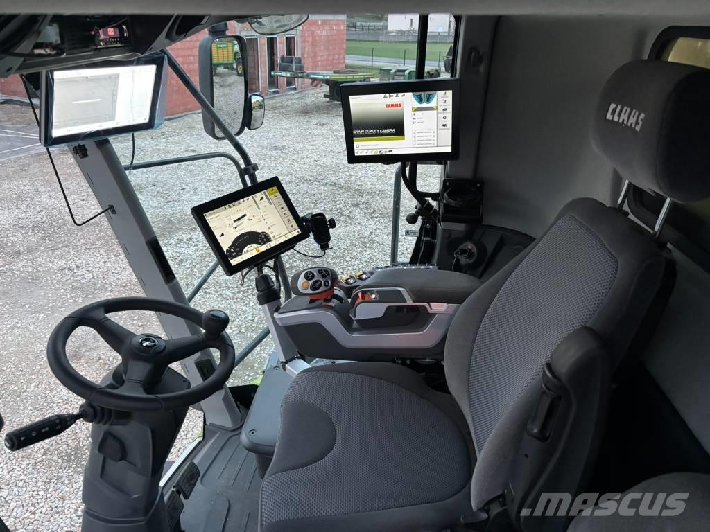 CLAAS Lexion 8900 TT Kombajni