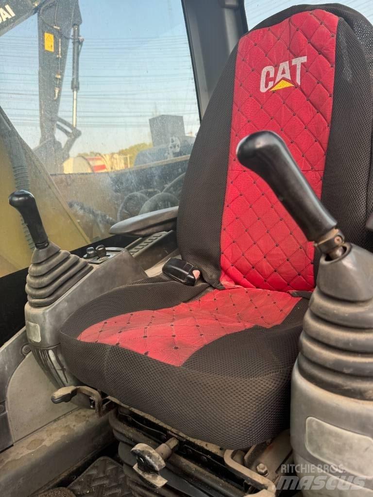 CAT 313 D Bageri točkaši