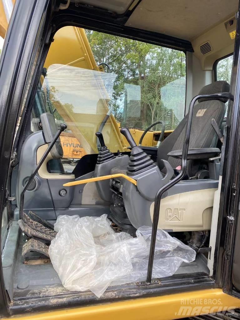 CAT 313 D Bageri točkaši