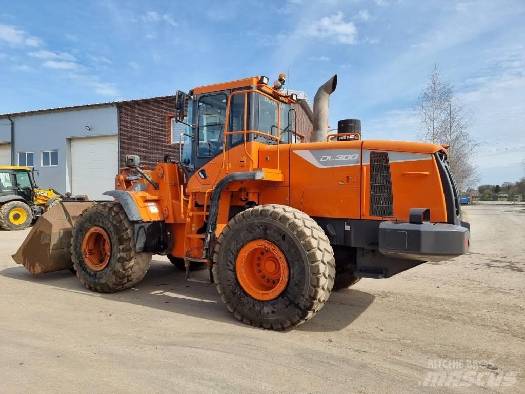 Doosan DL 300-5 Utovarivači na točkove