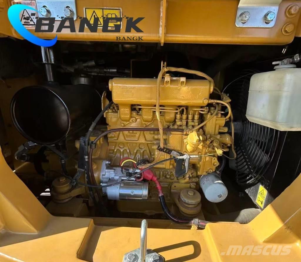 CAT 306E2 Bageri guseničari