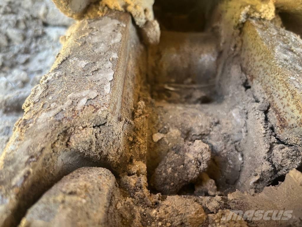 Komatsu PC 240 LC-8 Bageri guseničari