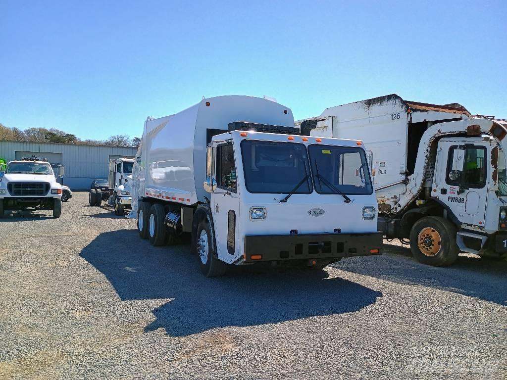  2011 Crane Carrier Kamioni za otpad