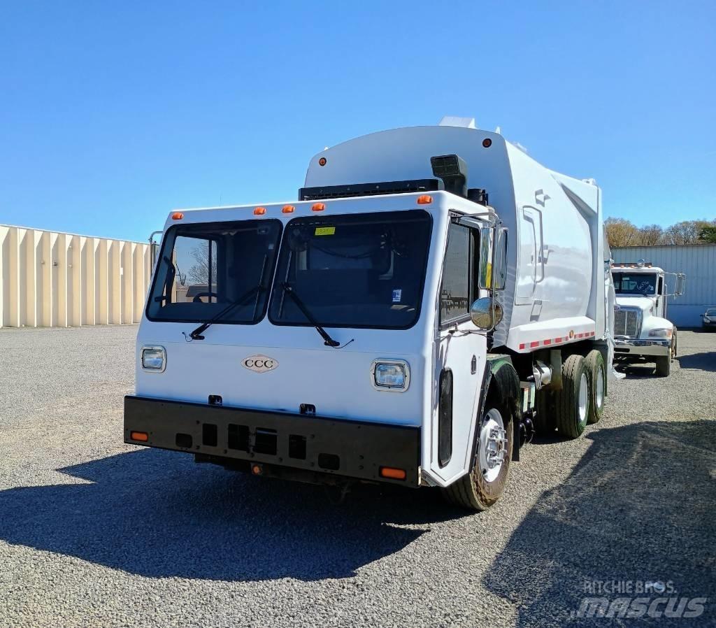  2011 Crane Carrier Kamioni za otpad