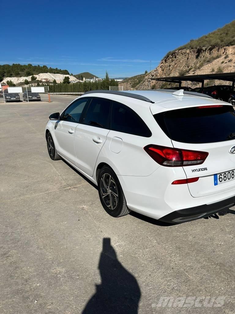 Hyundai I30 Automobili