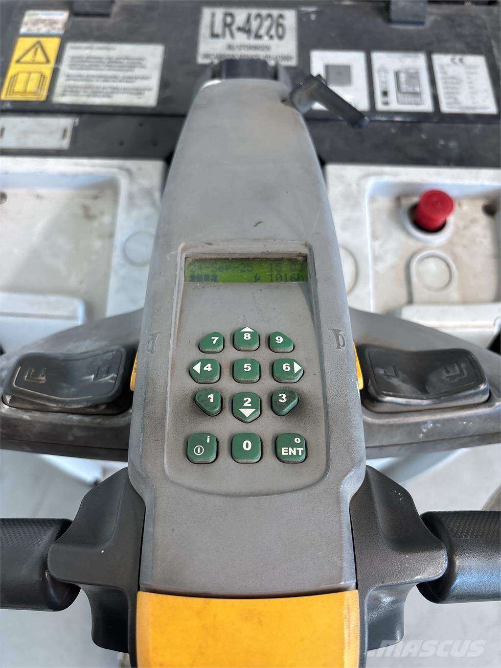 UniCarriers PDP200 Samopogonski ručni viljuškari