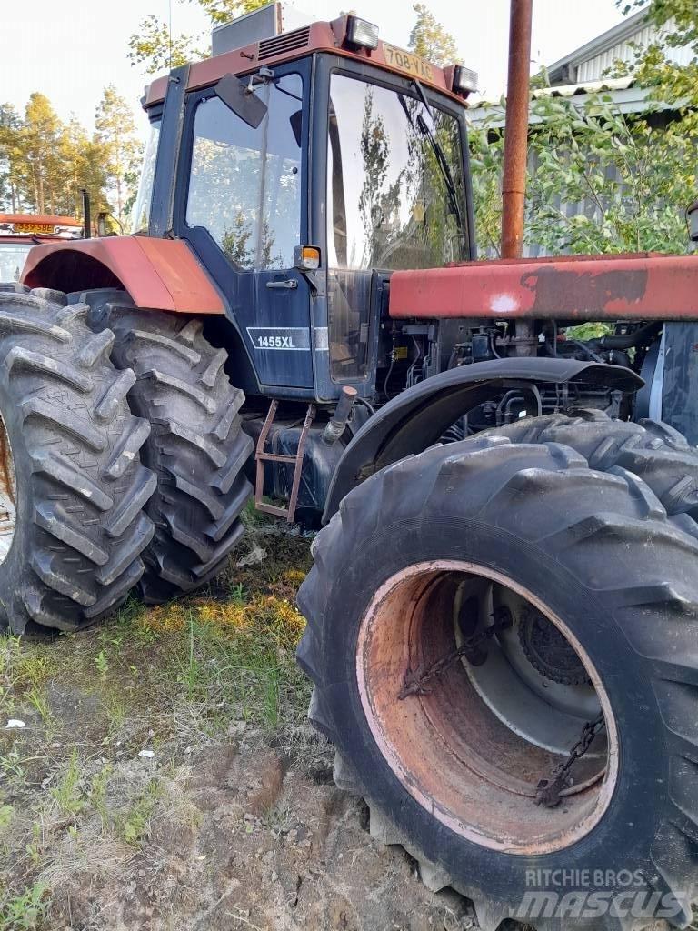 CASE 1455 Traktori