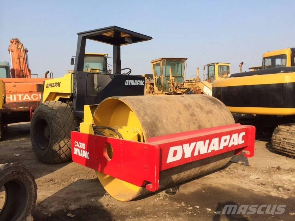 Dynapac CA 30 D Valjci sa jednim bubnjem
