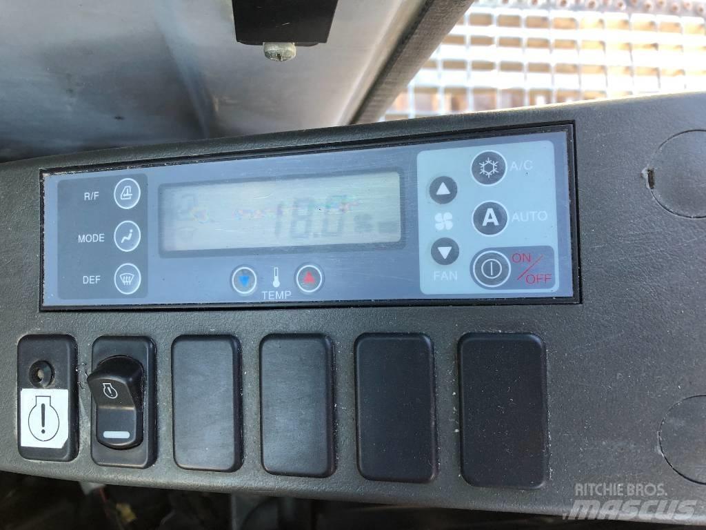 Kobelco E 305 Bageri guseničari