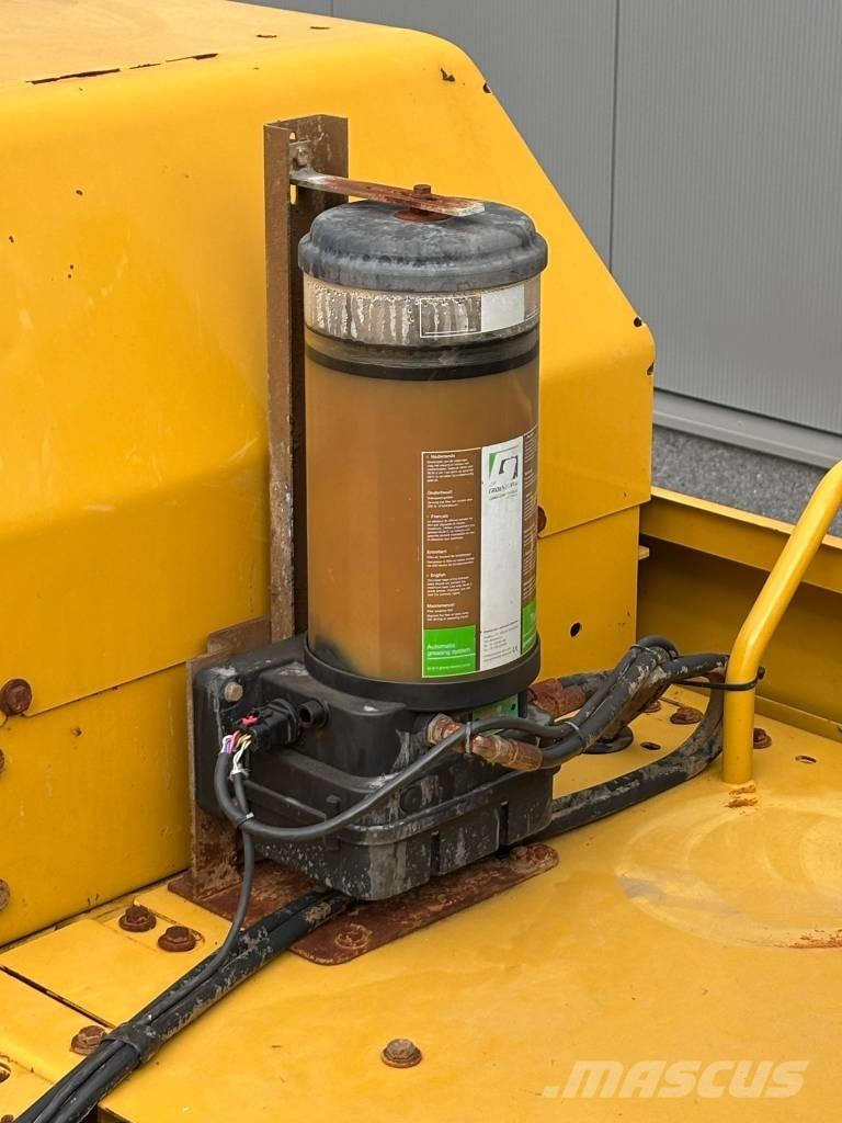 CAT 352 Bageri guseničari