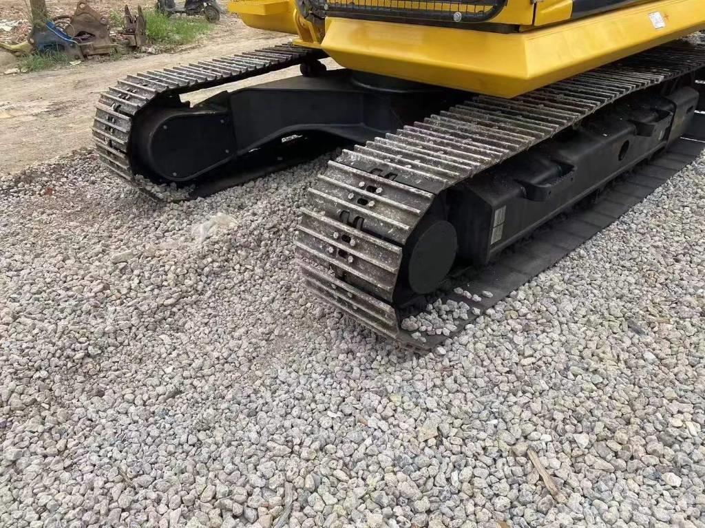 Komatsu PC 130-7 Bageri guseničari