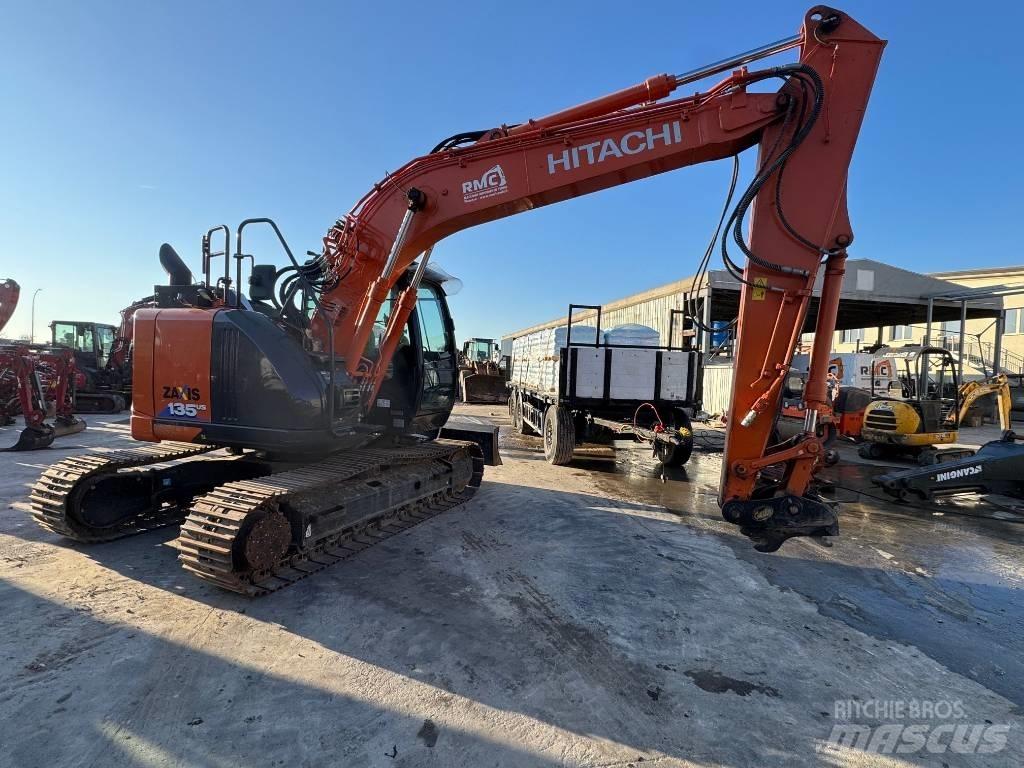 Hitachi ZX 135 US-6 Bageri guseničari