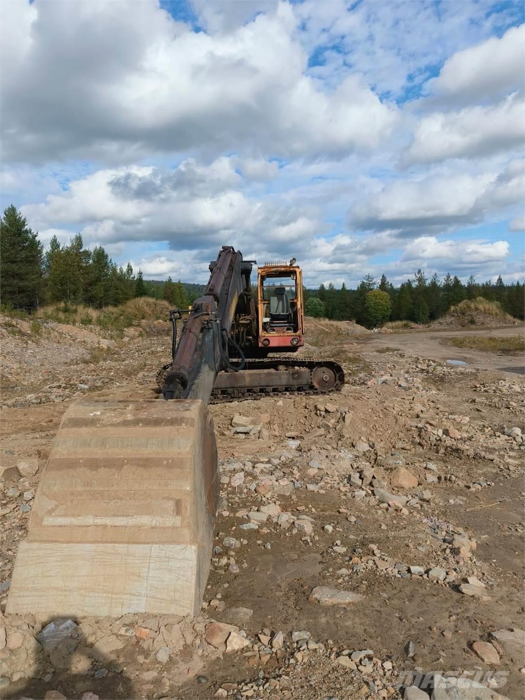Åkerman 16 Bageri guseničari