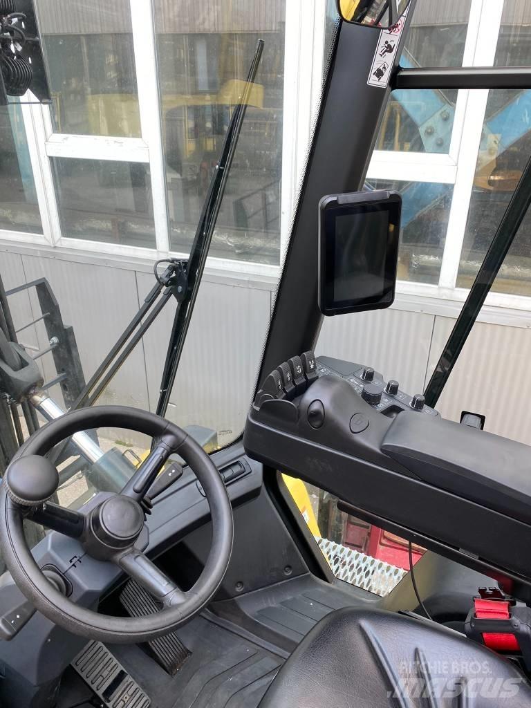 Hyster H12XD6 Dizelski viljuškari
