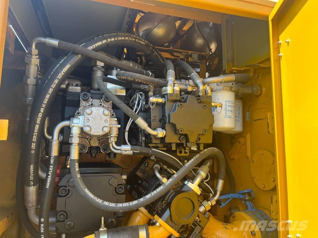 Liebherr 934 Bageri za prenos primarnih/sekundarnih sirovina