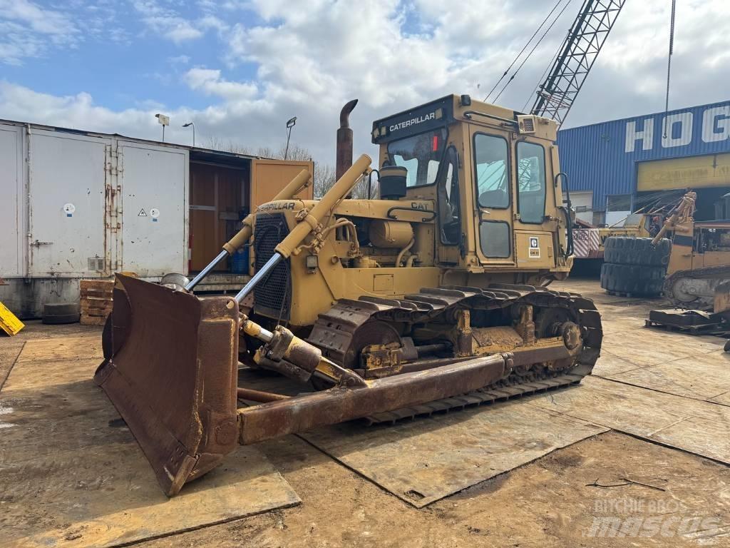 CAT D 6 D Buldožeri guseničari