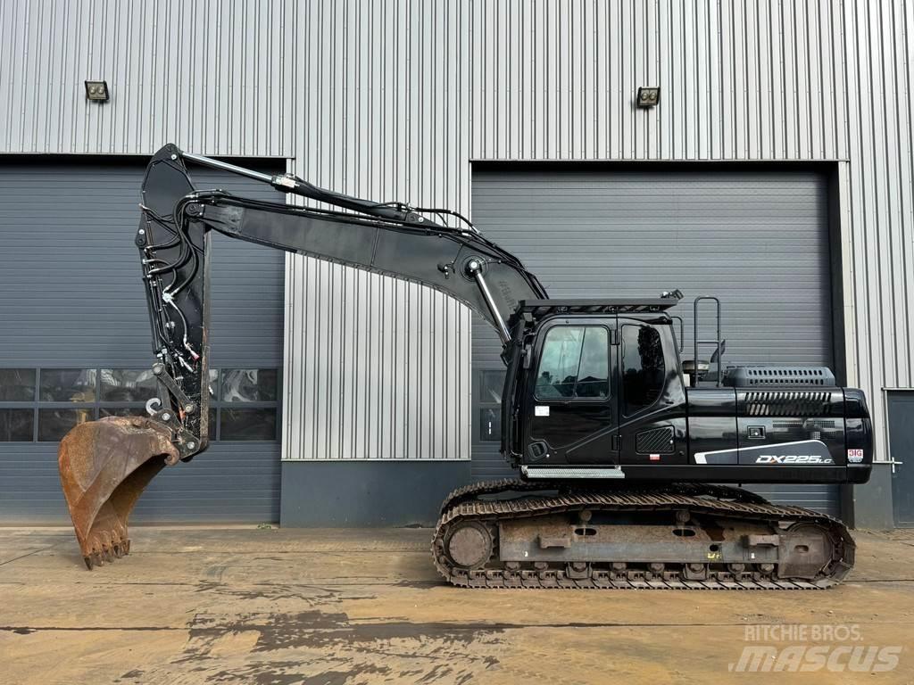 Doosan DX225LC-5 Bageri guseničari