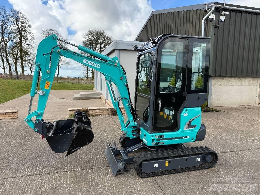 Kobelco SK17SR-3E Mini bageri < 7t
