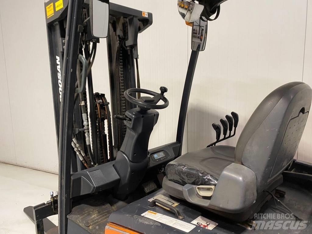 Doosan B35X-7 Električni viljuškari